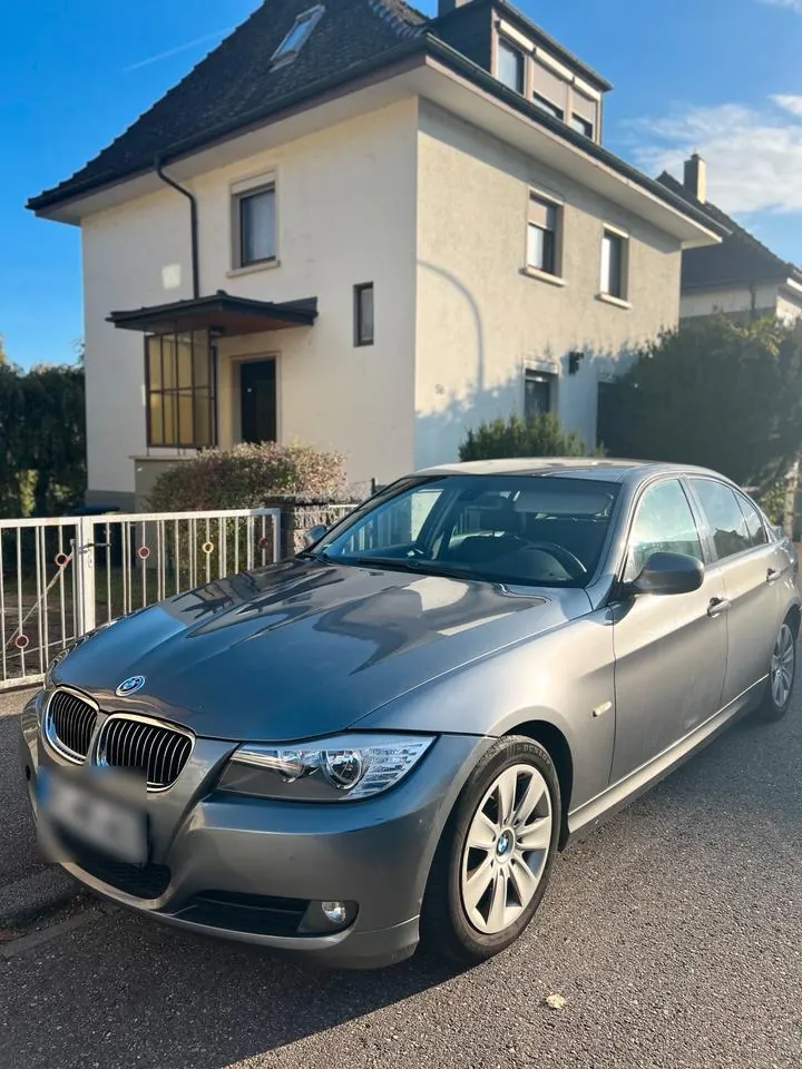 BMW 318I