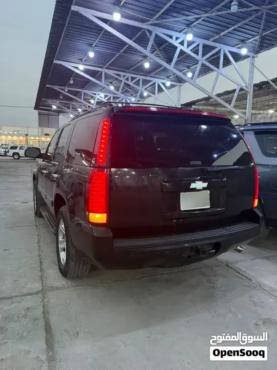 Chevrolet Tahoe 2010 photo 2