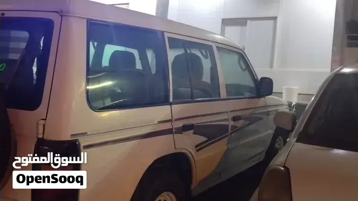 Mitsubishi Pajero 2001 photo 2