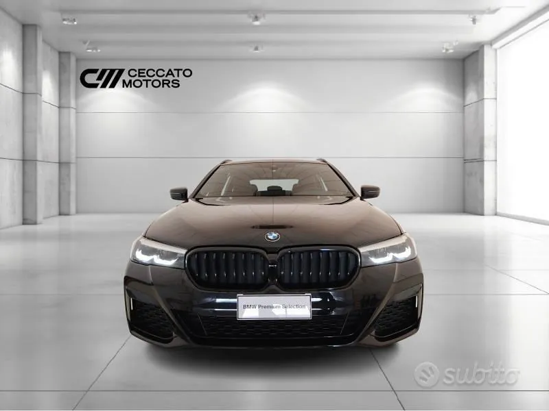 BMW 5 Series 2022 photo 2