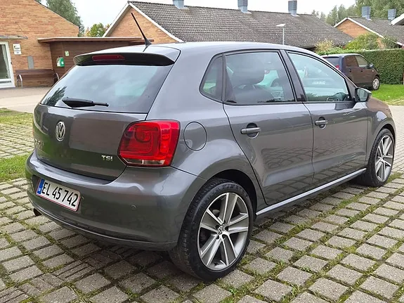 Volkswagen Polo 2010 photo 4