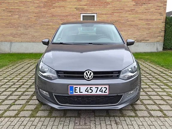 Volkswagen Polo 2010 photo 2