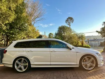 Volkswagen Passat 2019 photo 2