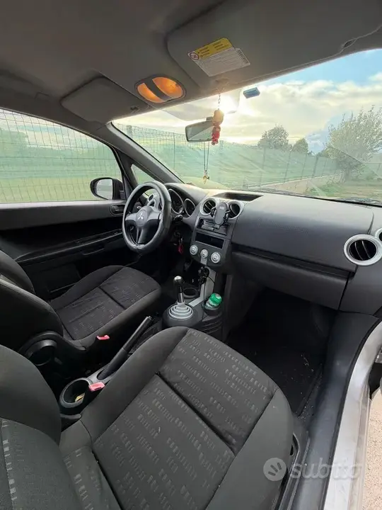 Mitsubishi Colt 2006 photo 5