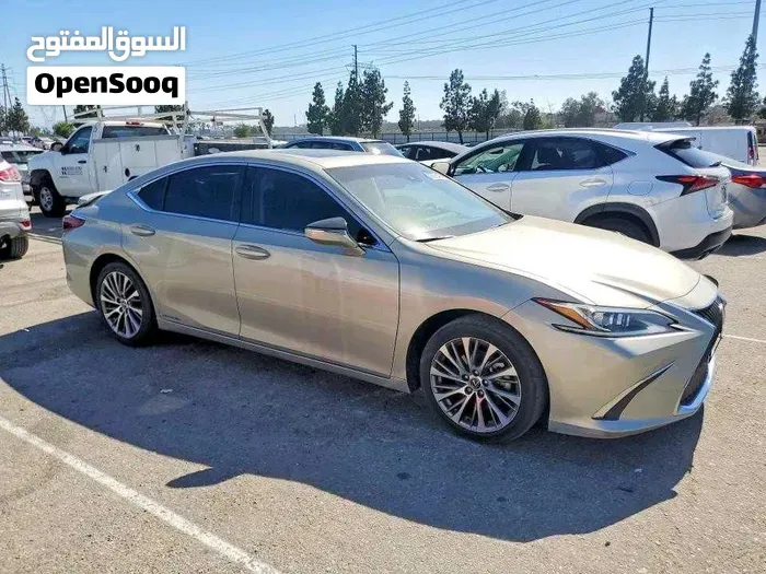 Toyota Camry 2022 photo 2