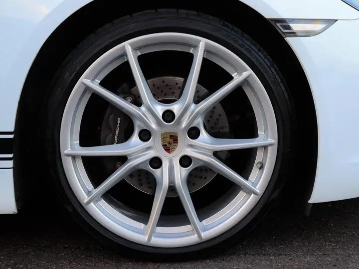 Porsche 718 Cayman 2019 photo 4