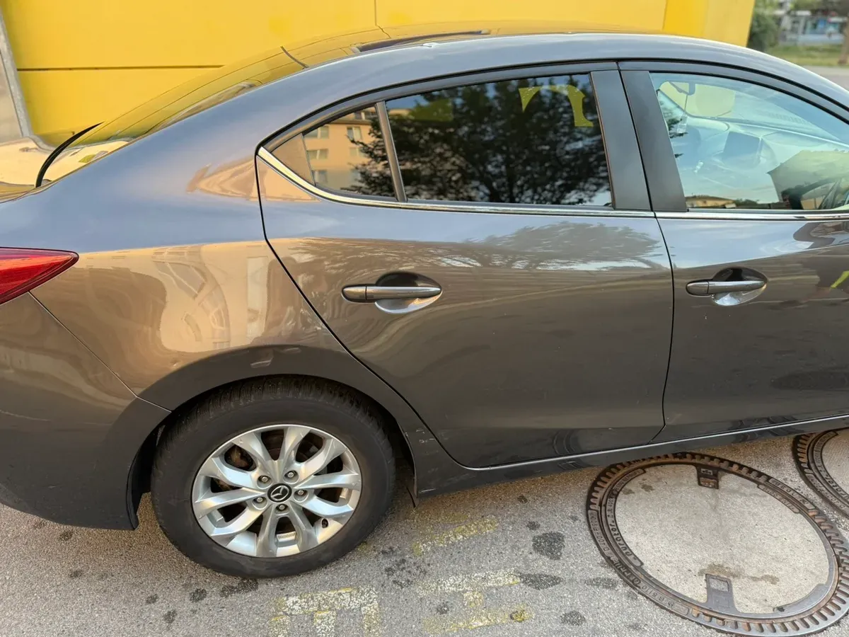 Mazda Mazda3 2016 photo 2