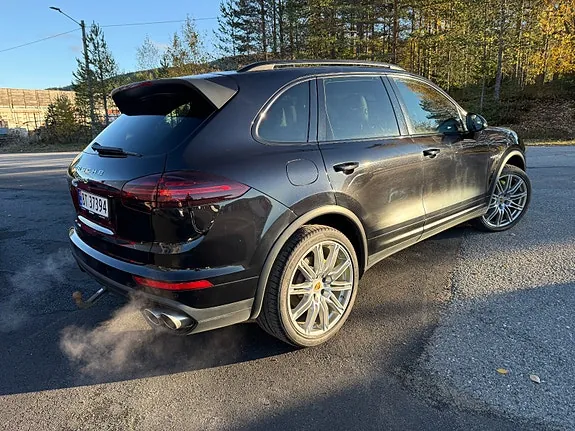 Porsche Cayenne S 2015 photo 5