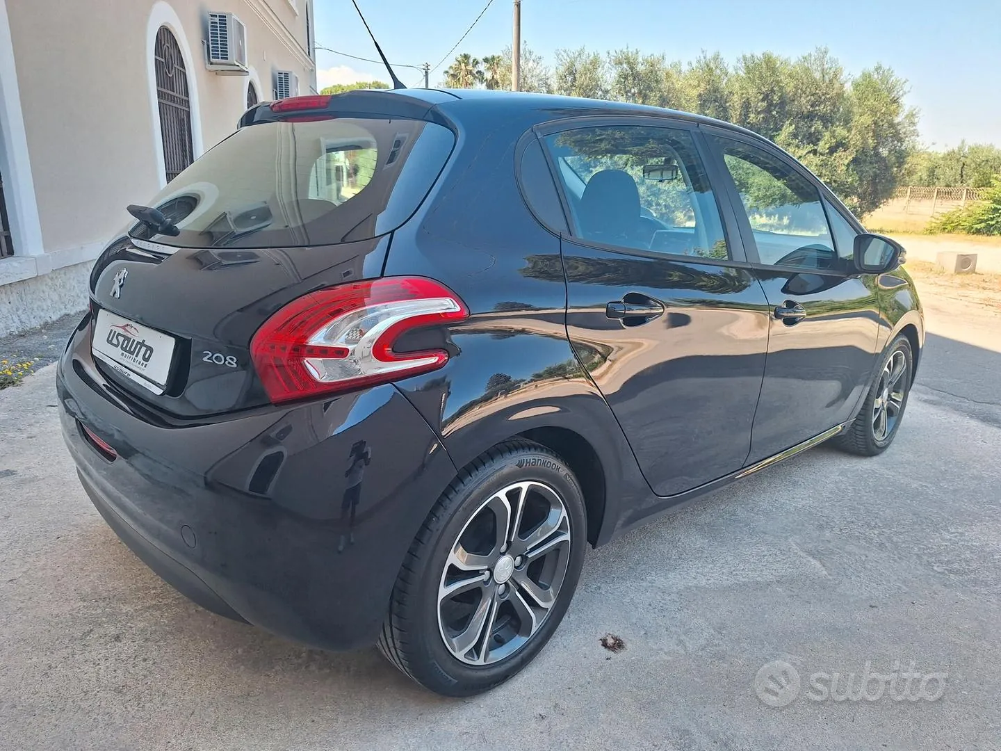 Peugeot 208 2015 photo 3