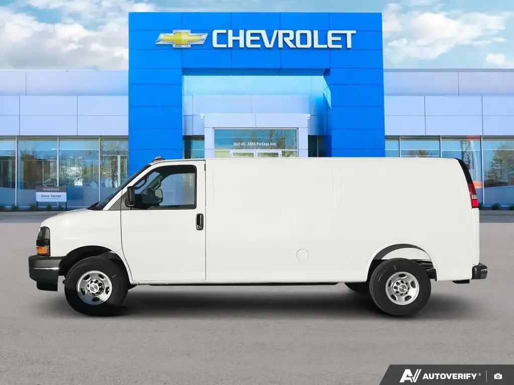 Chevrolet Express 2025 photo 3