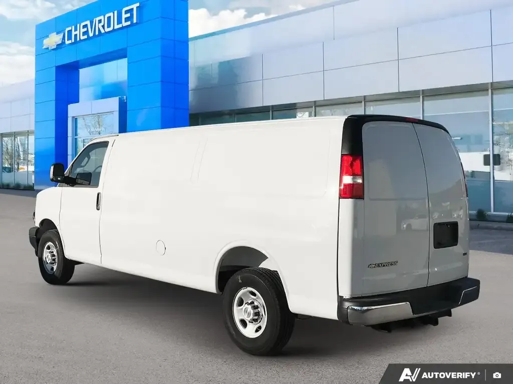 Chevrolet Express 2025 photo 4