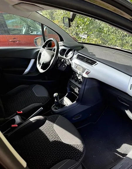 Citroen C3 2011 photo 3