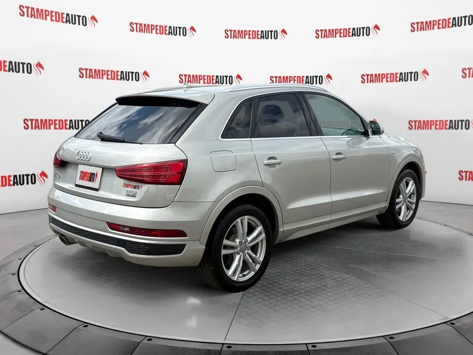 Audi Q3 2016 photo 5