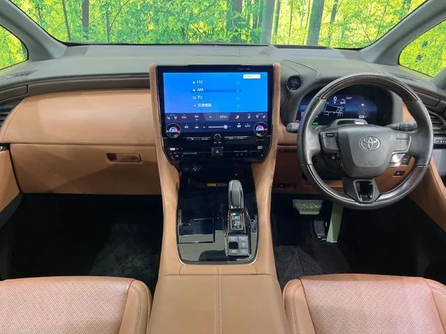 Toyota Verfia Hybrid Z 2023 photo 2