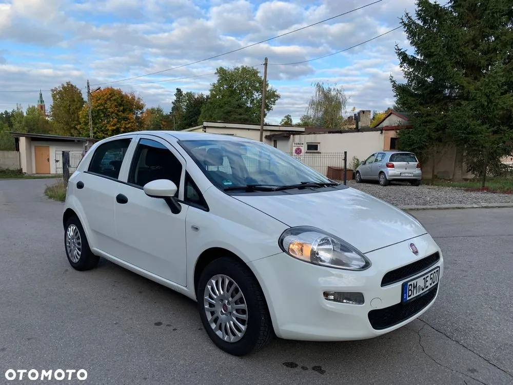 Fiat Grande Punto 2016 photo 2