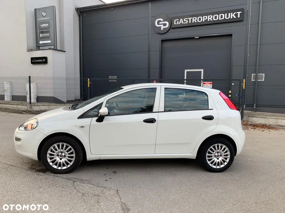 Fiat Grande Punto 2016 photo 4