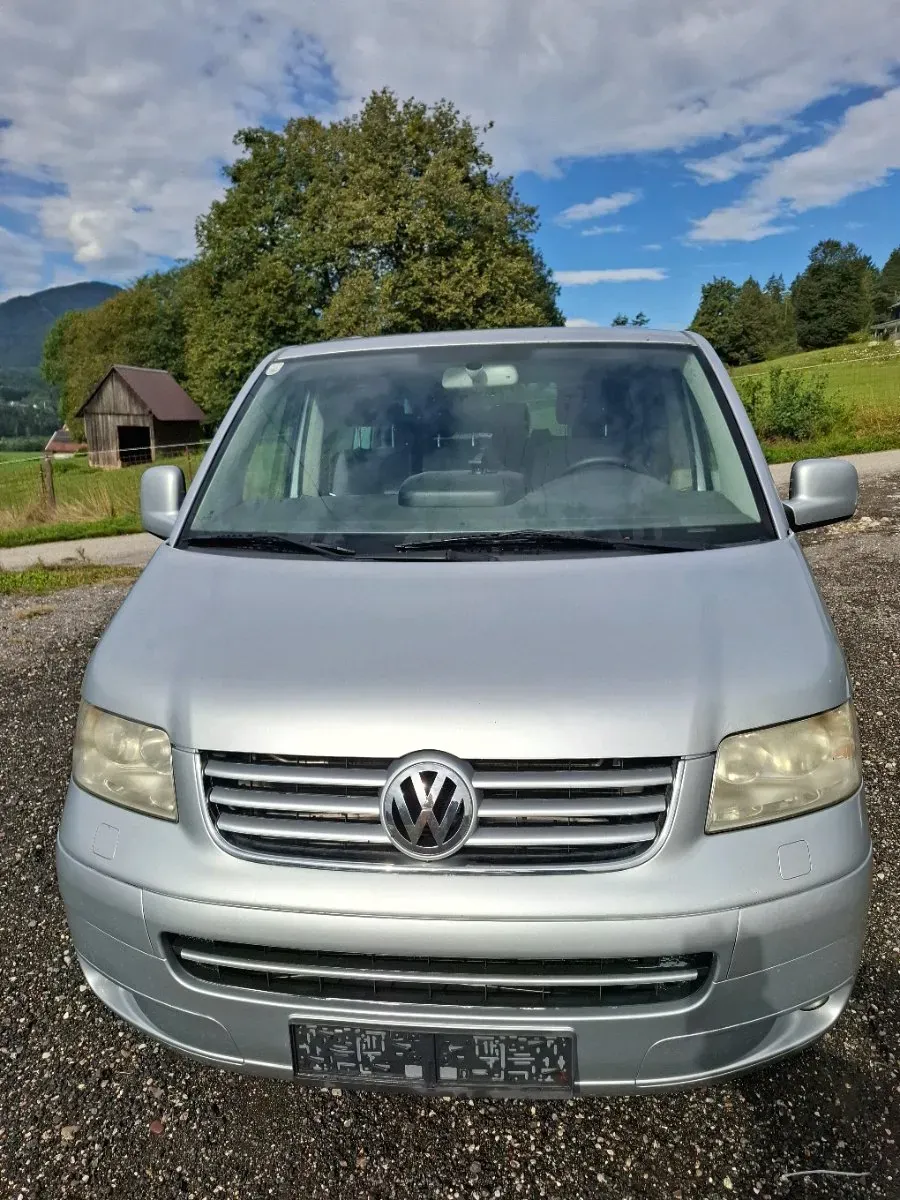 Volkswagen T5 2009 photo 2