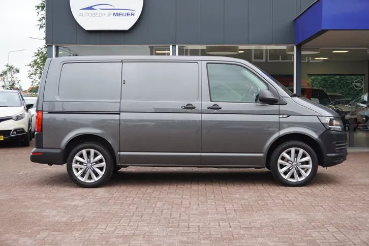 Volkswagen Transporter 2017 photo 3