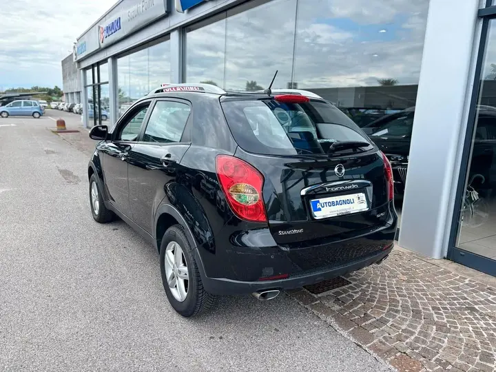 KG Mobility Korando 2012 photo 4