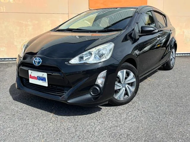 Toyota Aqua 2016 photo 2
