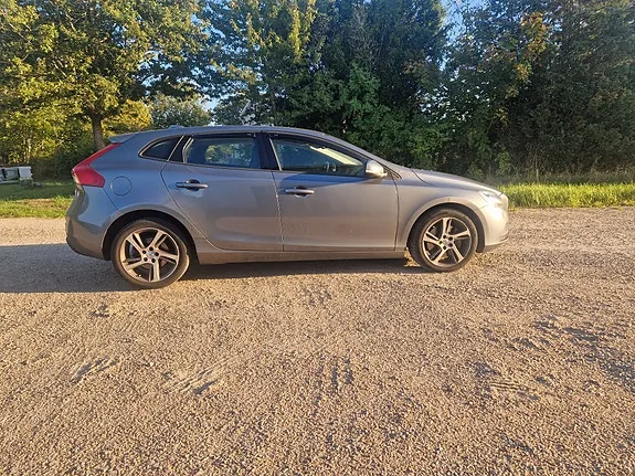 Volvo V40 2017 photo 3