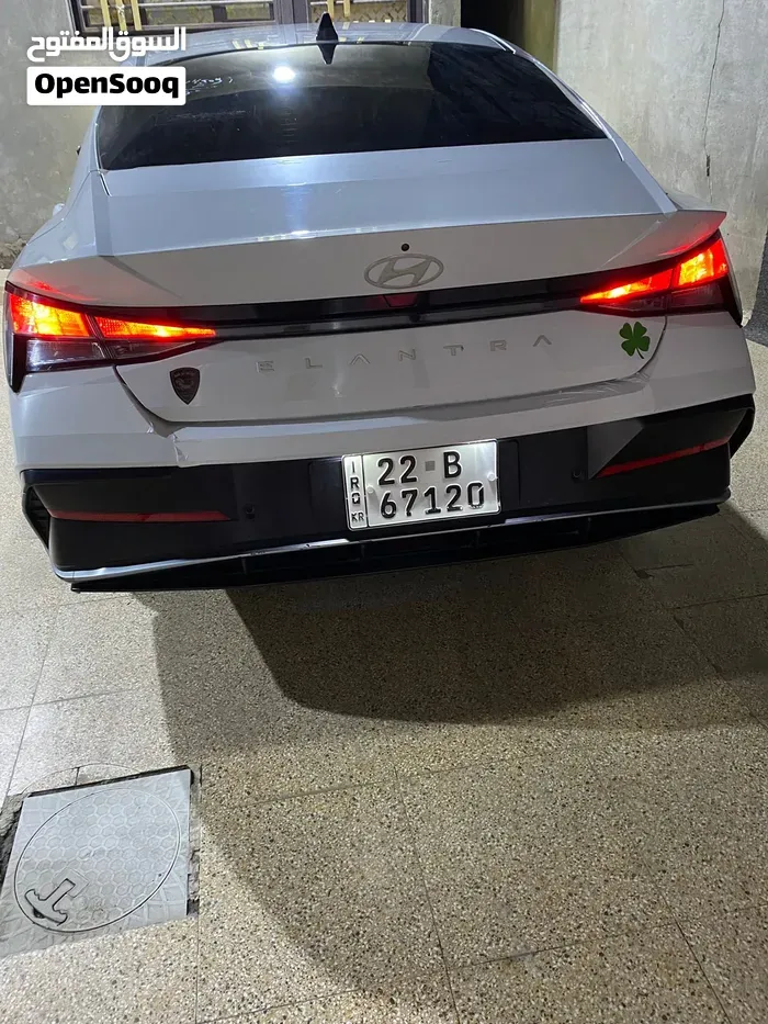Hyundai Elantra 2024 photo 3