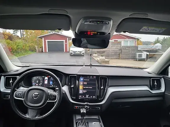 Volvo Xc60 2020 photo 2