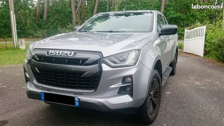 Isuzu D-Max 2022 photo 2