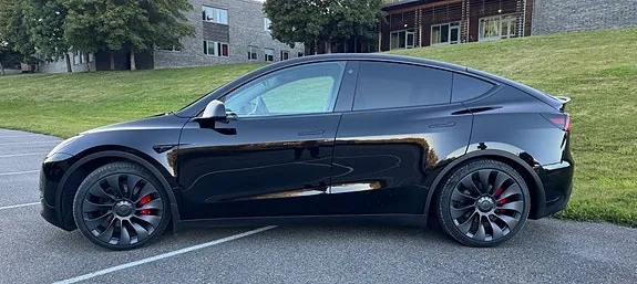 Tesla Model Y 2023 photo 5