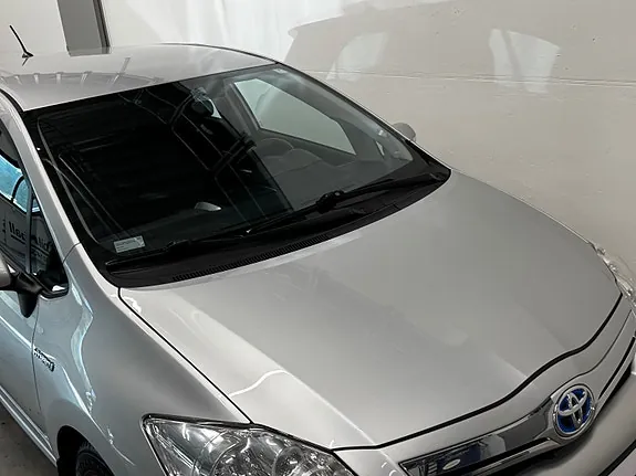 Toyota Auris 2011 photo 2