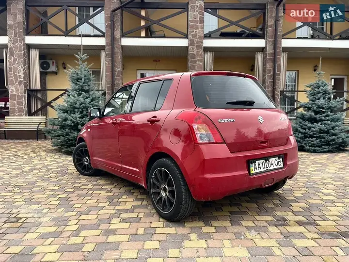 Suzuki Swift 2008 photo 4