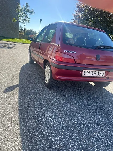 Peugeot 106