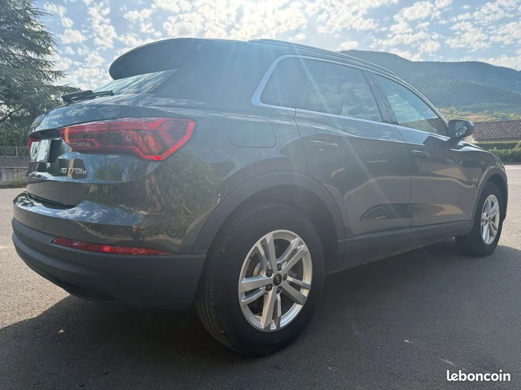 Audi Q3 2021 photo 3