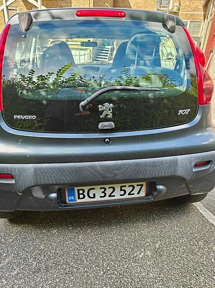 Peugeot 107 2010 photo 4