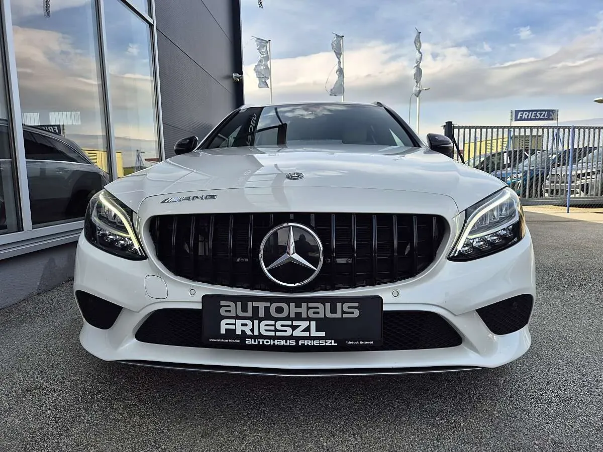 Mercedes-Benz C-Class 2018 photo 2