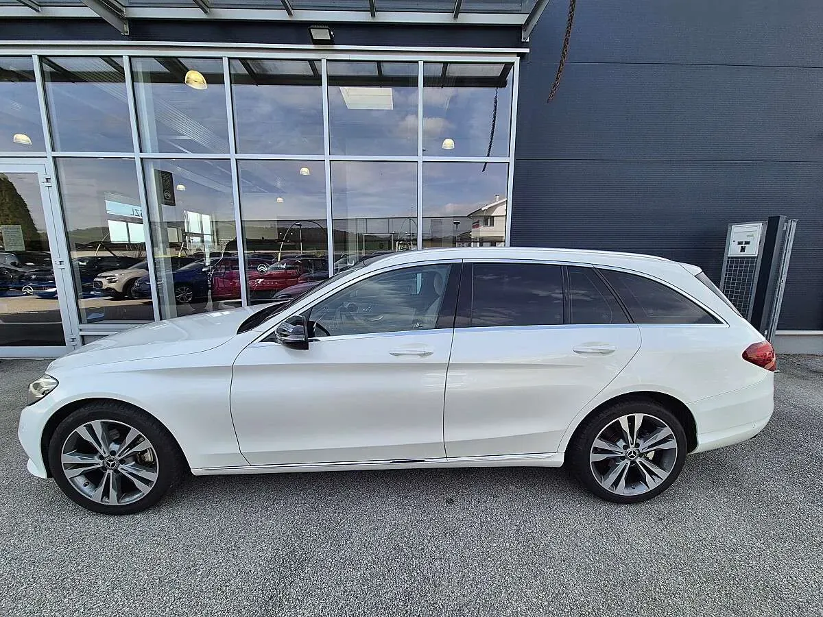 Mercedes-Benz C-Class 2018 photo 3