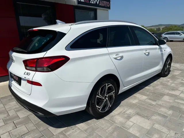 Hyundai I30 Cw 2021 photo 3