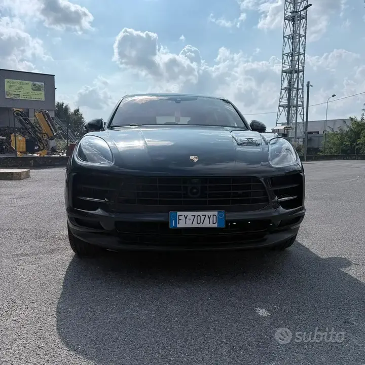 Porsche Macan S