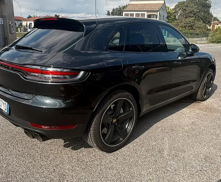 Porsche Macan S 2019 photo 2