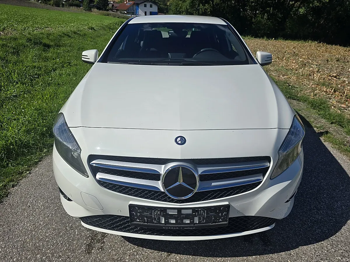 Mercedes-Benz A-Class 2015 photo 2