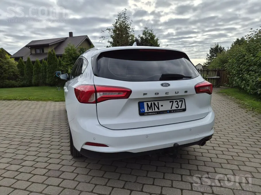 Ford Focus 2019 photo 3