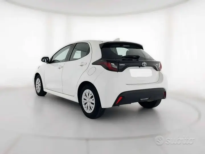 Toyota Yaris 2021 photo 4