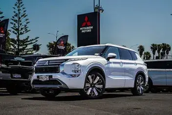Mitsubishi Outlander 2026 photo 2