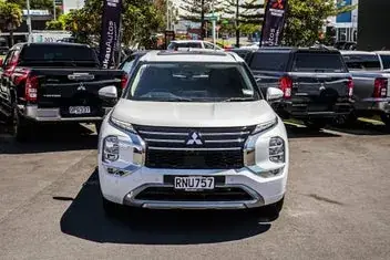 Mitsubishi Outlander 2026 photo 5
