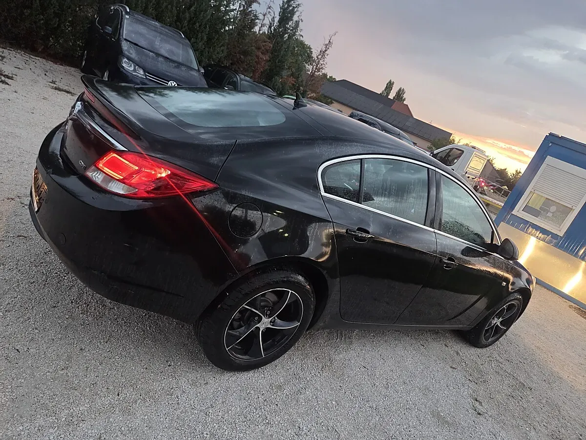 Opel Insignia 2010 photo 3