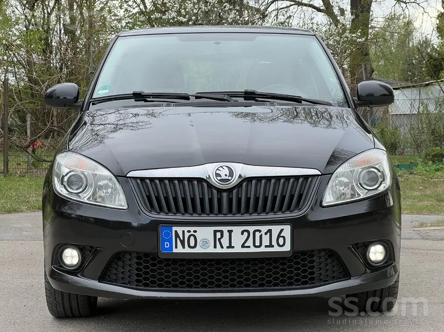 Skoda Fabia 2015 photo 3