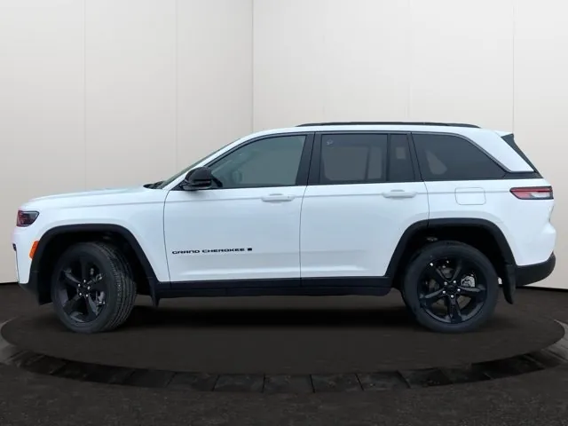 Jeep Grand Cherokee 2026 photo 2