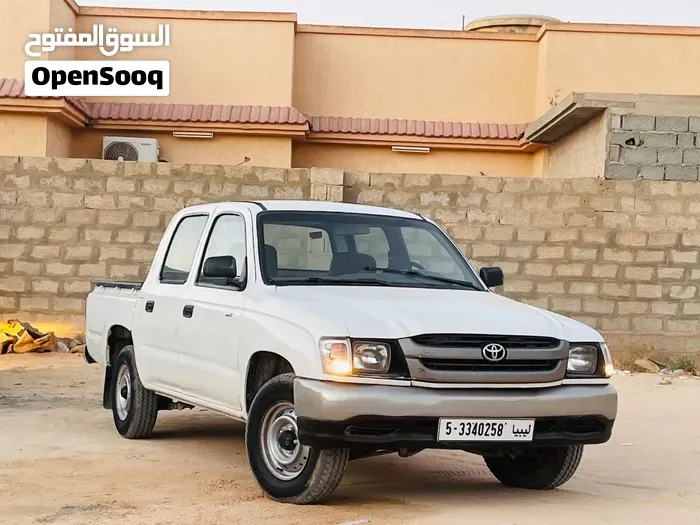 Toyota Hilux 2012 photo 3