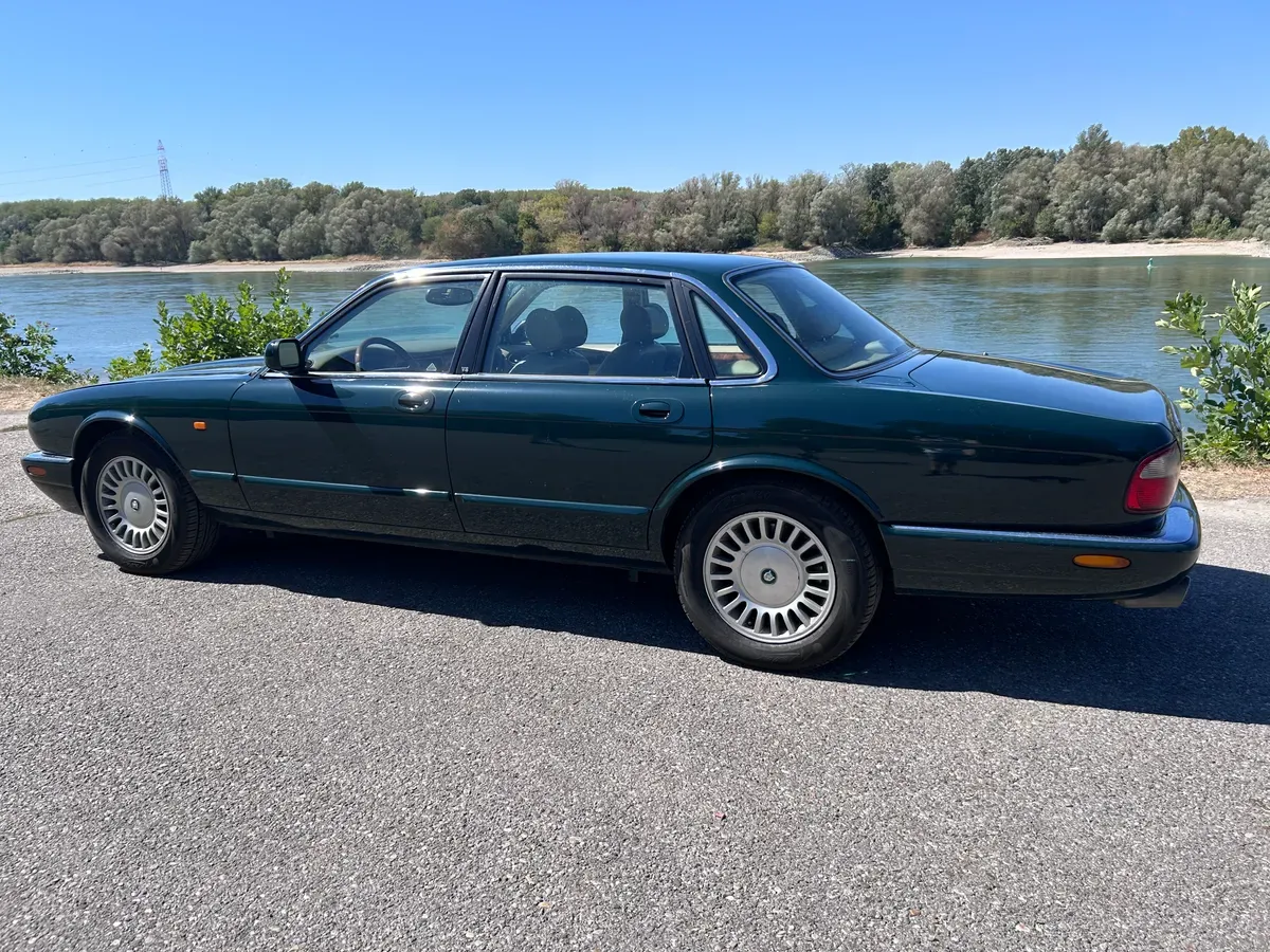 Jaguar Xj 1998 photo 2