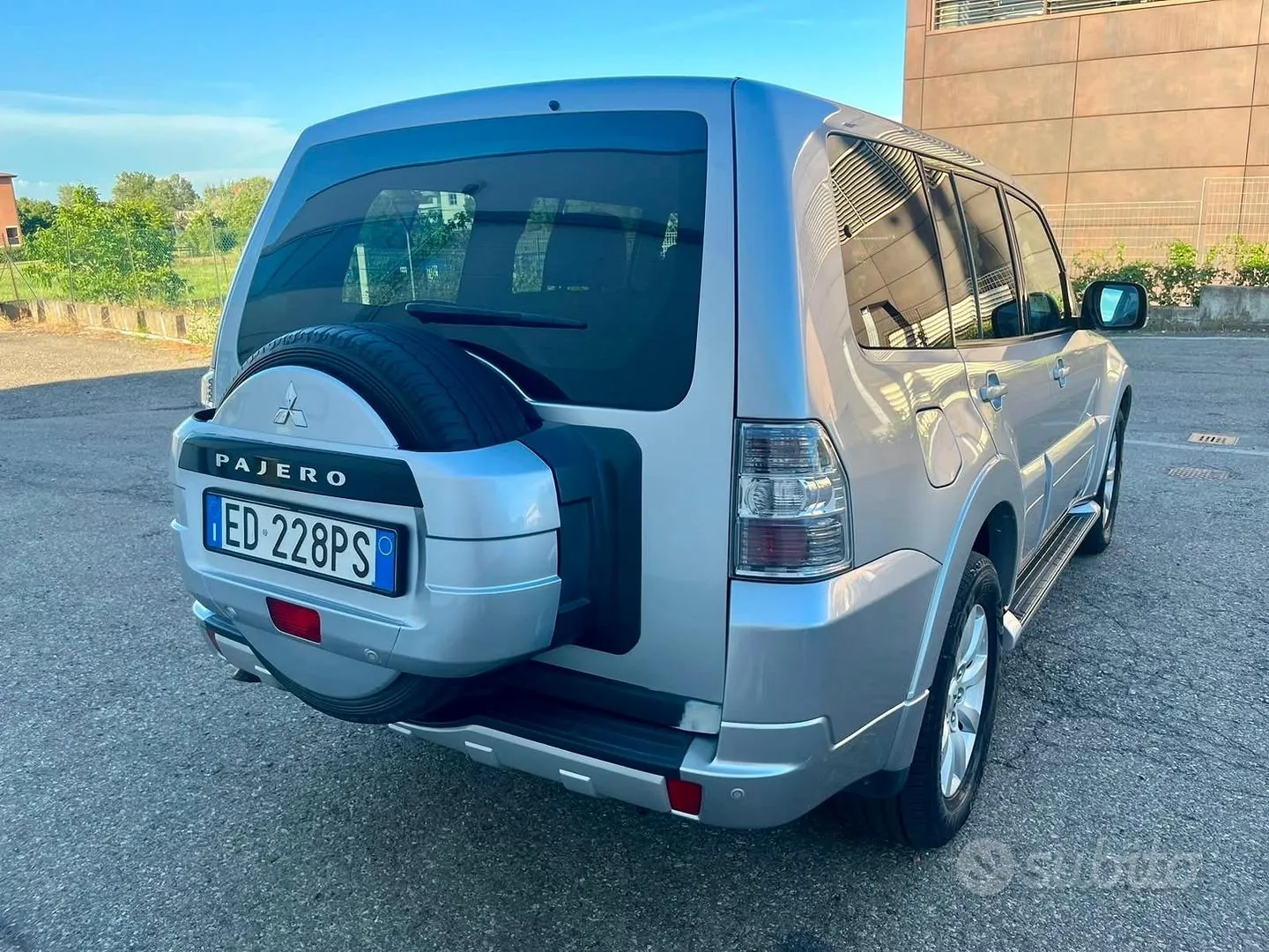 Mitsubishi Pajero 2010 photo 5